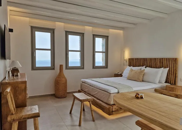 Agada Folegandros & Adults Only Aparthotel 4*