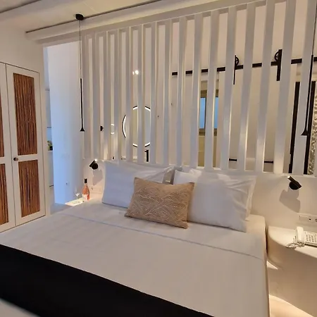 Aparthotel Agada Folegandros & Adults Only 4*